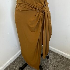 Mustard knotted skirt, size M